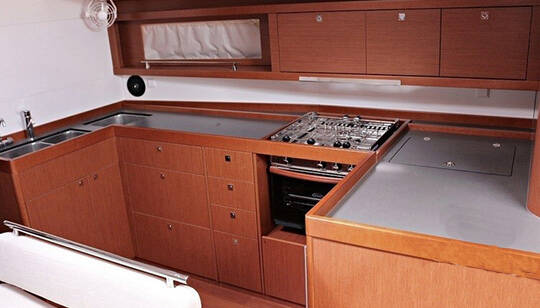 Segelyacht Oceanis 48 Pherousa