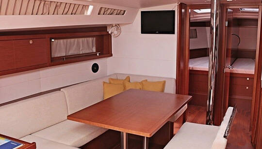 Segelyacht Oceanis 48 Pherousa