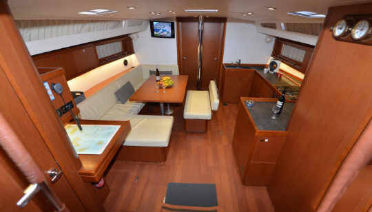 Segelyacht Oceanis 48 Pherousa