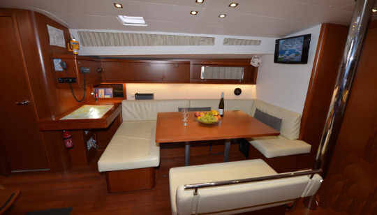 Segelyacht Oceanis 48 Pherousa