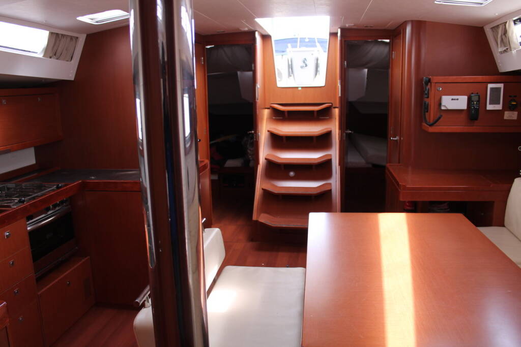 Segelyacht Oceanis 48 Mars Planet