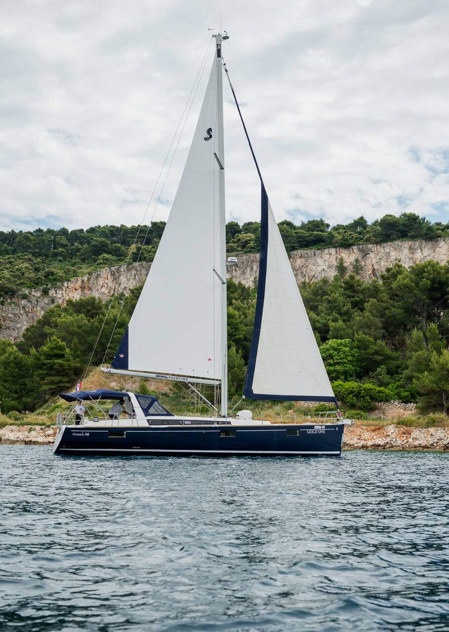 Oceanis 48 Gold One 