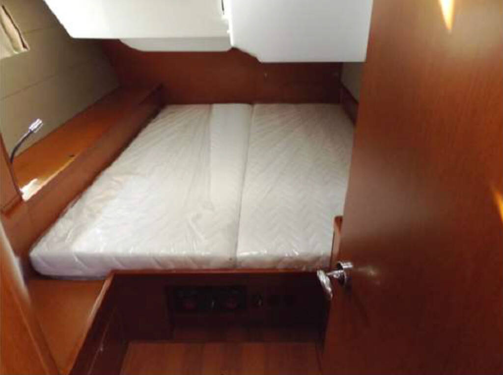 Oceanis 48 Wayward Prince 