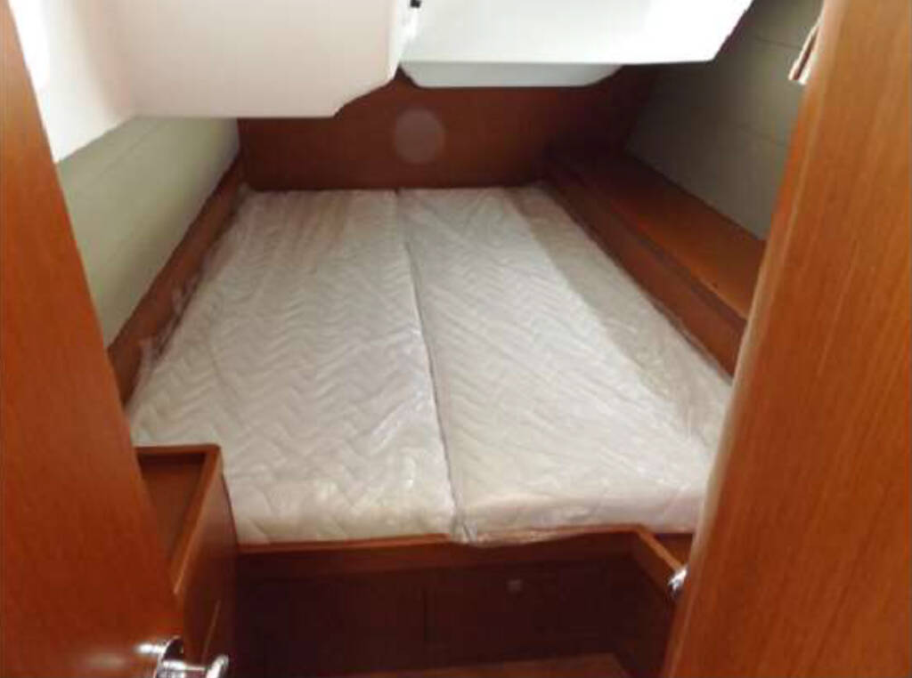 Oceanis 48 Wayward Prince 