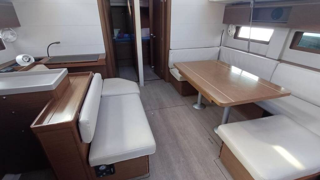 Oceanis 51.1 AMPHITRITE 