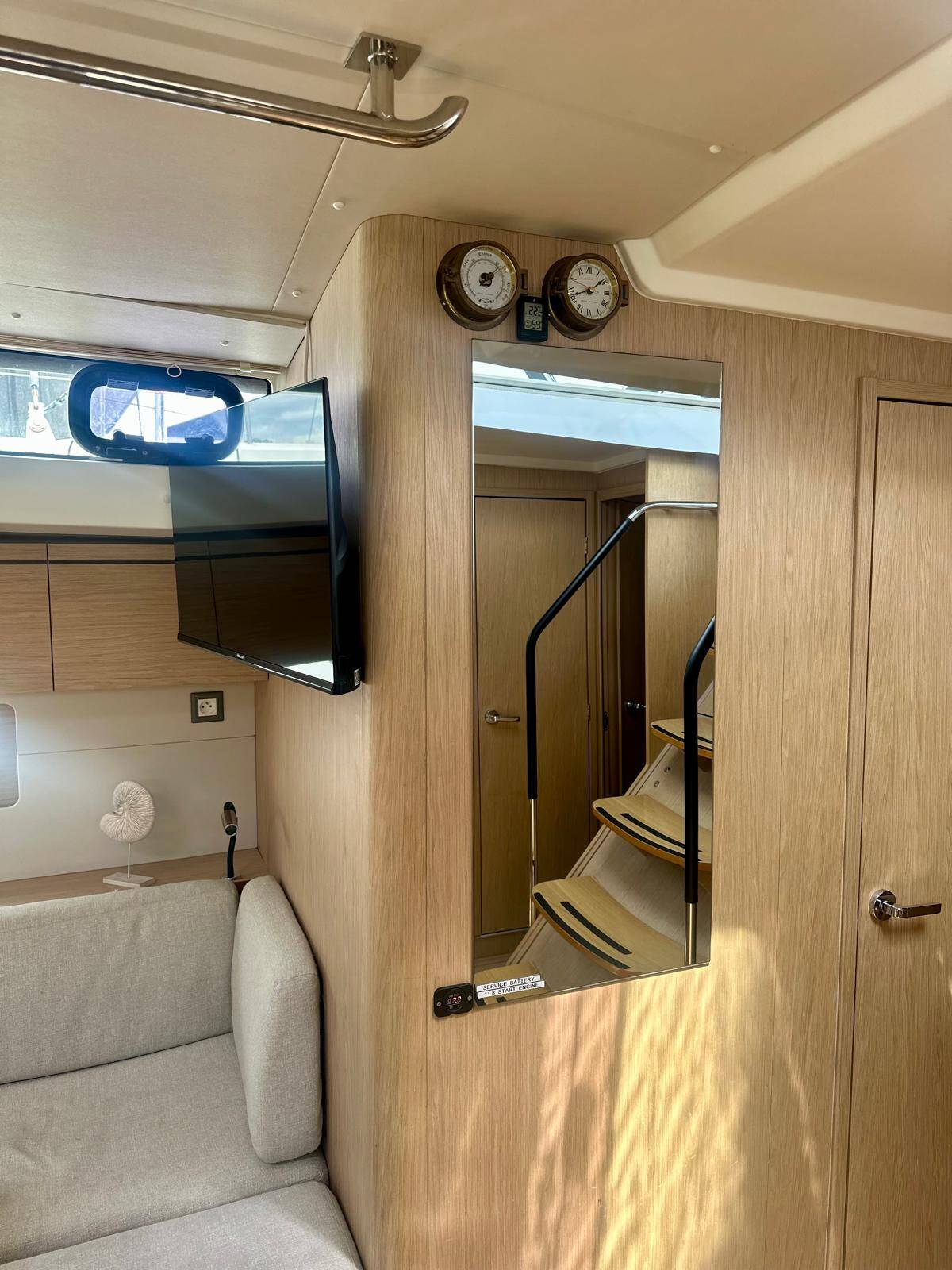 Oceanis 51.1 Full Moon