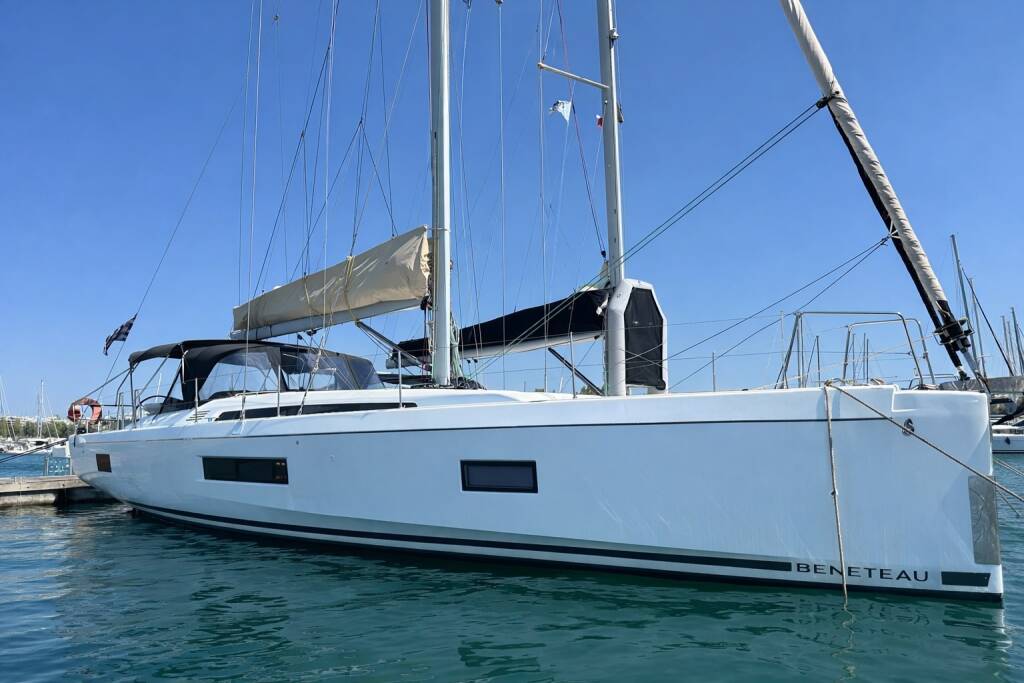 Oceanis 51.1 Velvet Dice