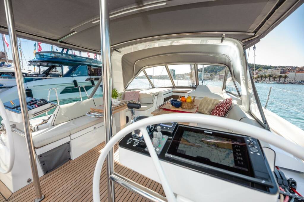 Sailing yacht Oceanis 54 Big Blue