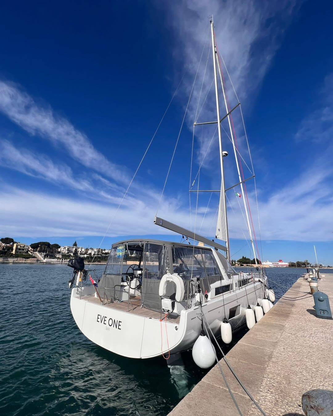 Sailing yacht Oceanis 54 Eve One