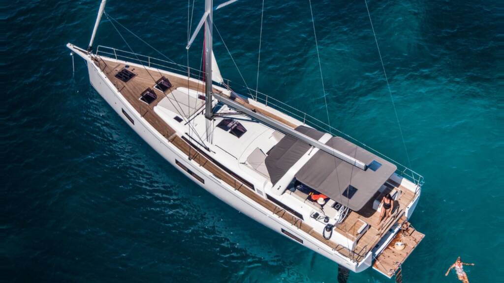 Sailing yacht Oceanis 54 Eve One