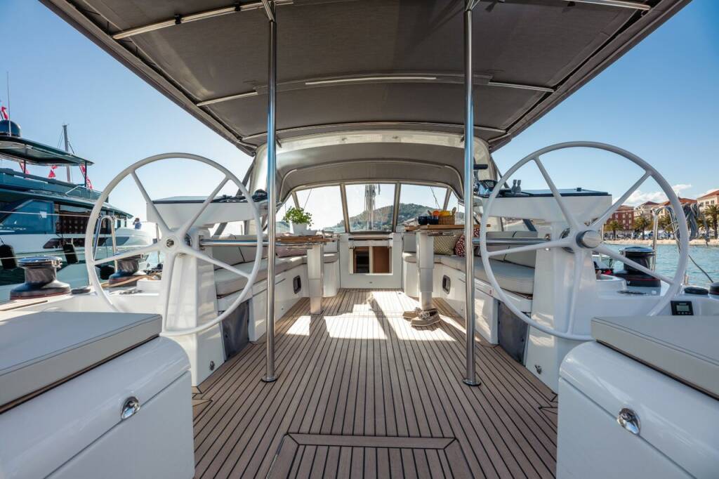 Sailing yacht Oceanis 54 Big Blue