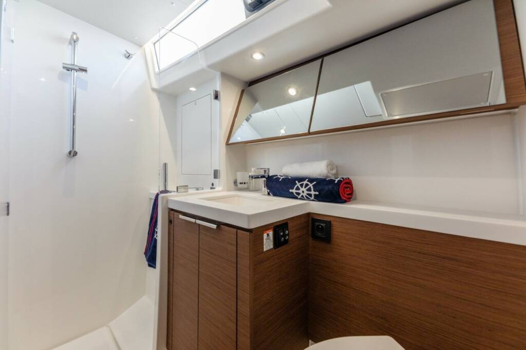 Sailing yacht Oceanis 54 Big Blue