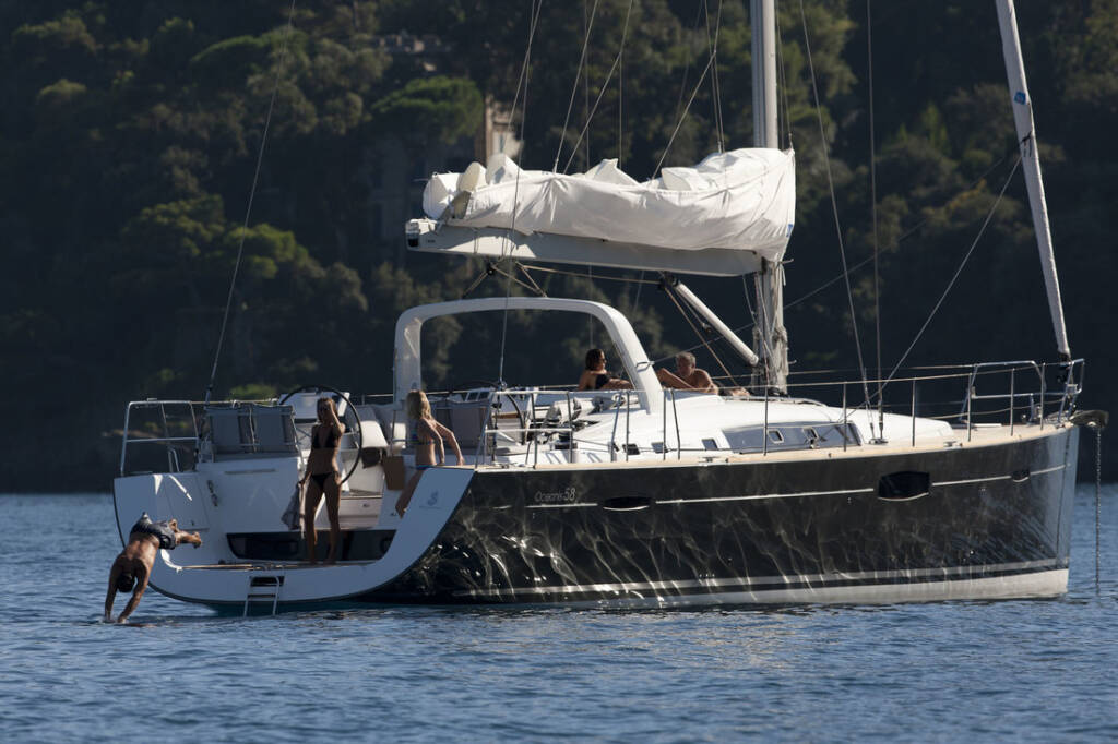 Segelyacht Oceanis 58 Queen Axiera