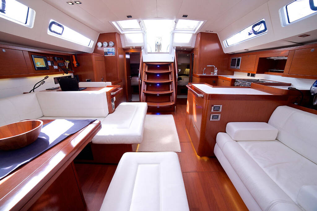 Segelyacht Oceanis 58 Queen Axiera