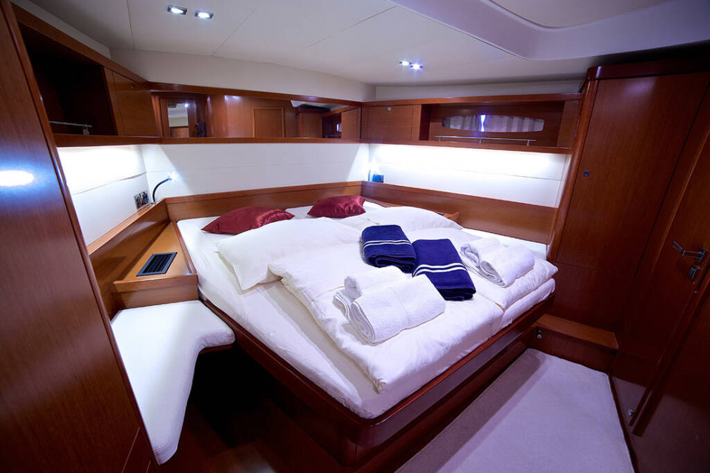 Segelyacht Oceanis 58 Queen Axiera