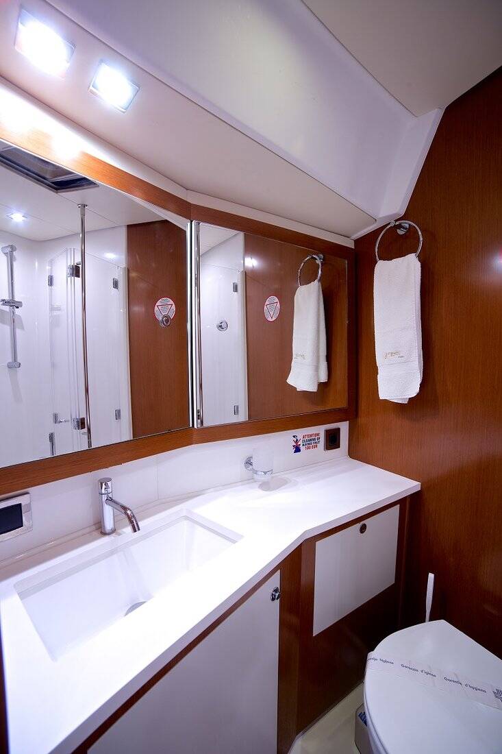 Segelyacht Oceanis 58 Queen Axiera