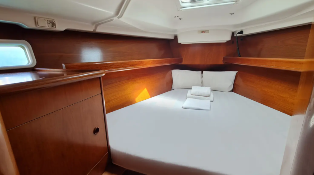 Segelyacht Oceanis Clipper 411 Erika