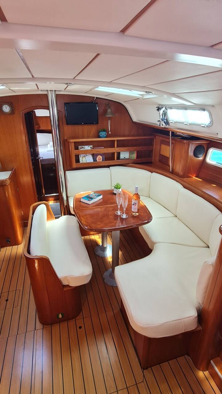 Oceanis Clipper 411 Erika