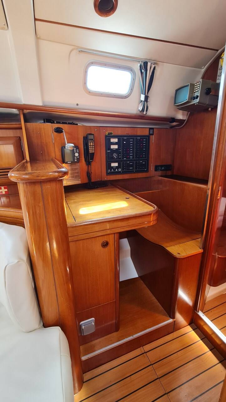 Oceanis Clipper 411 Erika