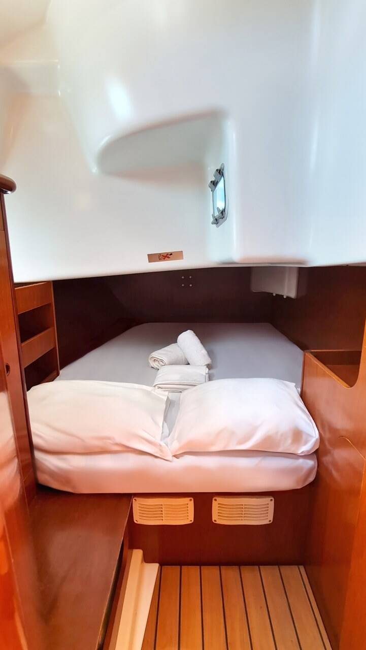 Oceanis Clipper 411 Erika