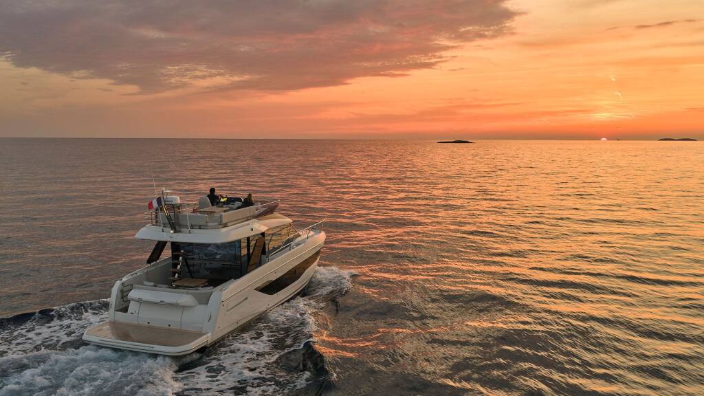 Prestige F4.3 Mr. 77