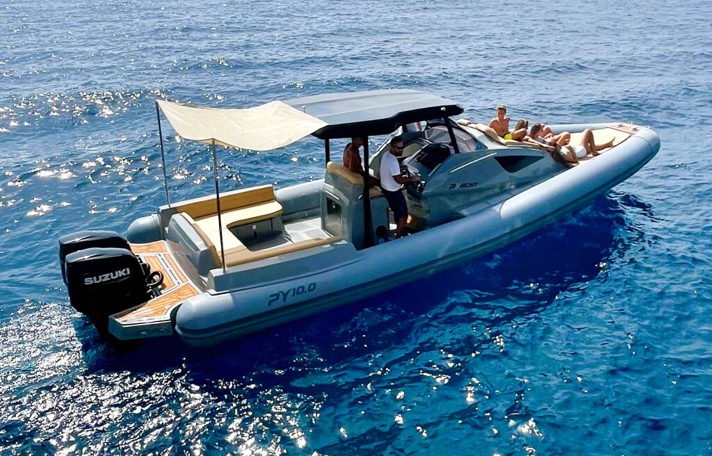 PY10.0 Cabin Black Shark