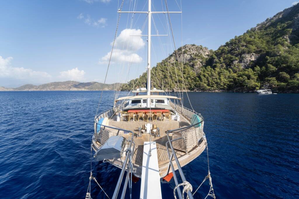 Queen Lila Queen Lila