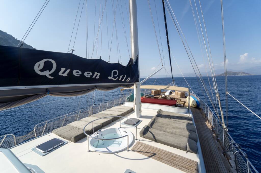 Queen Lila Queen Lila