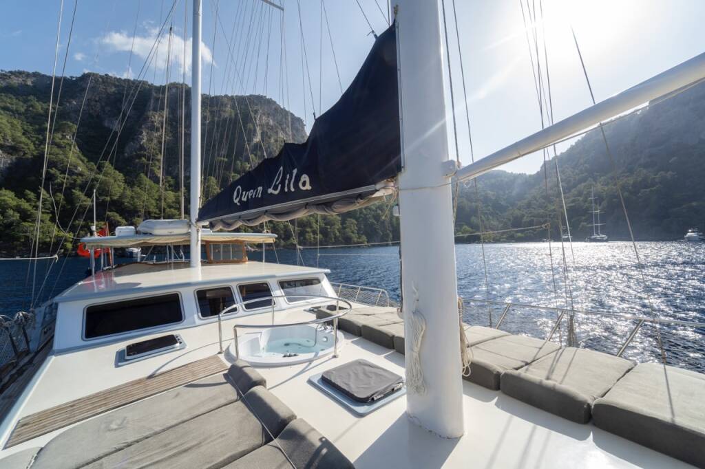 Queen Lila Queen Lila