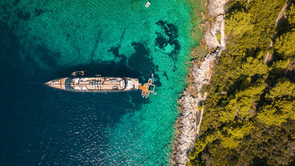 Luxury sailing yacht Reposado Reposado