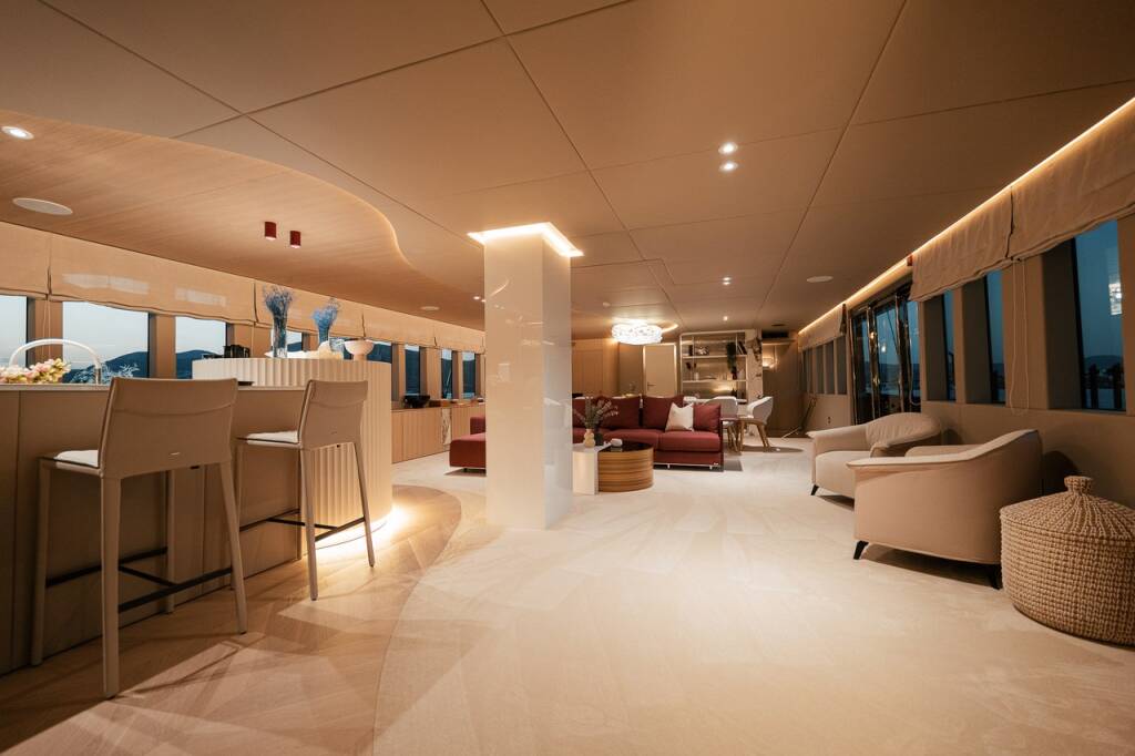 Luxury sailing yacht Reposado Reposado