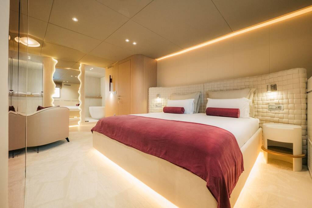 Luxury sailing yacht Reposado Reposado