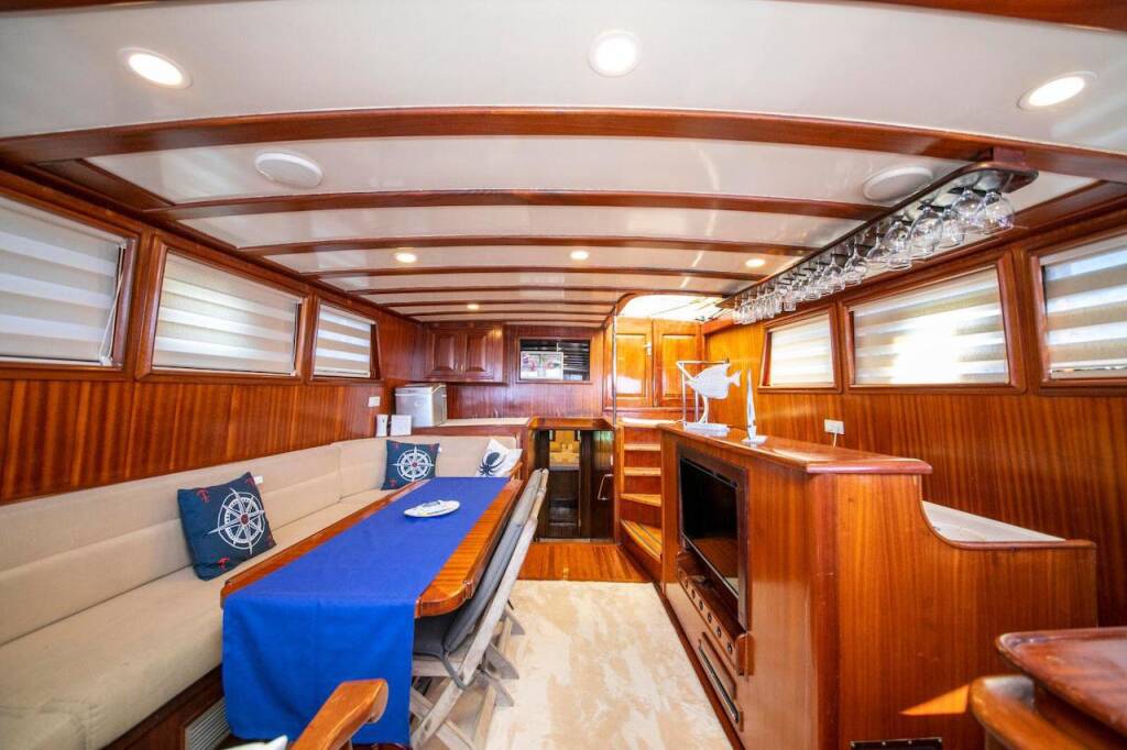 Santa Maria* Santa Maria