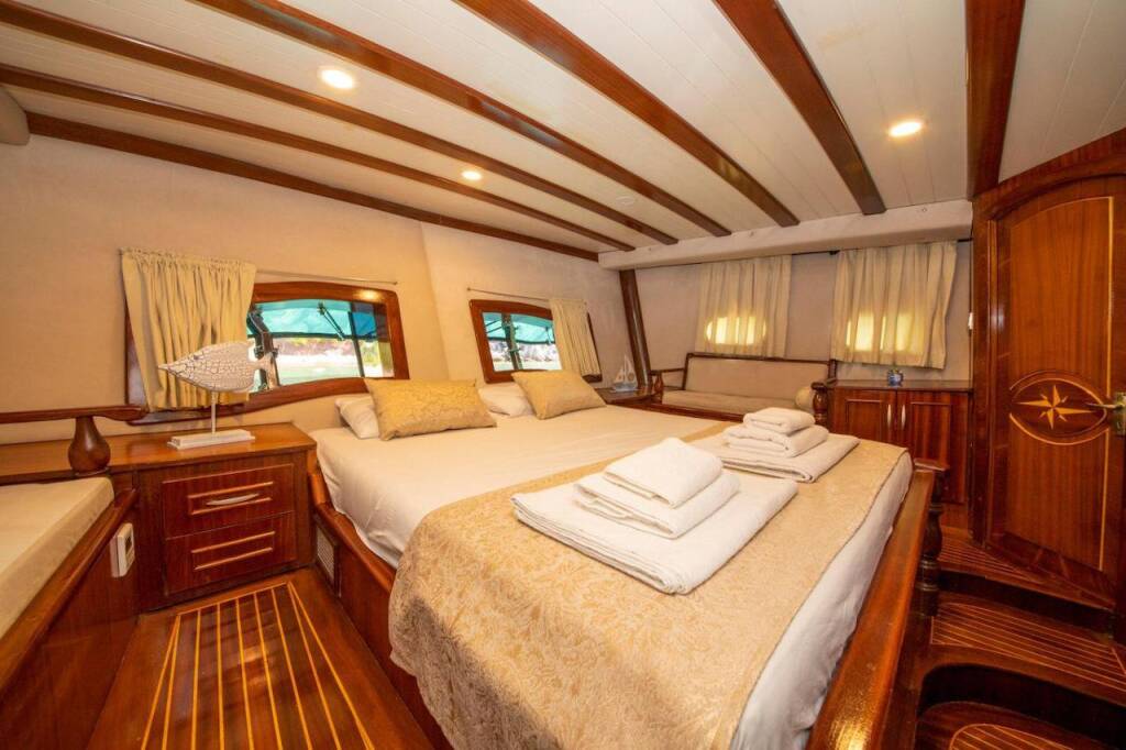 Santa Maria* Santa Maria