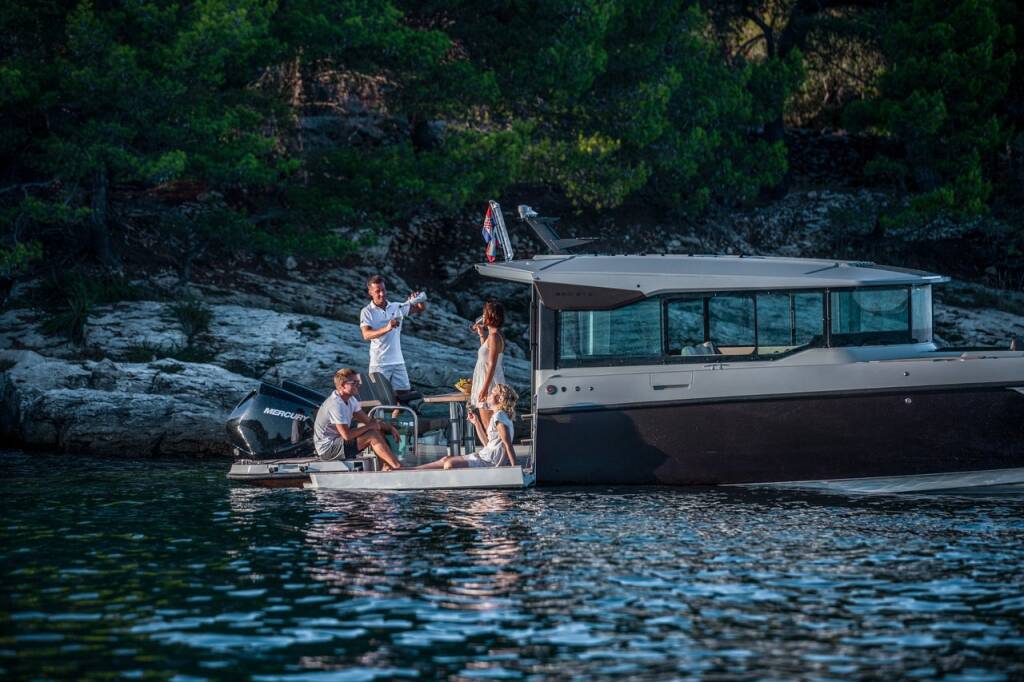 Motorboot Saxdor 320 GTC Olivia