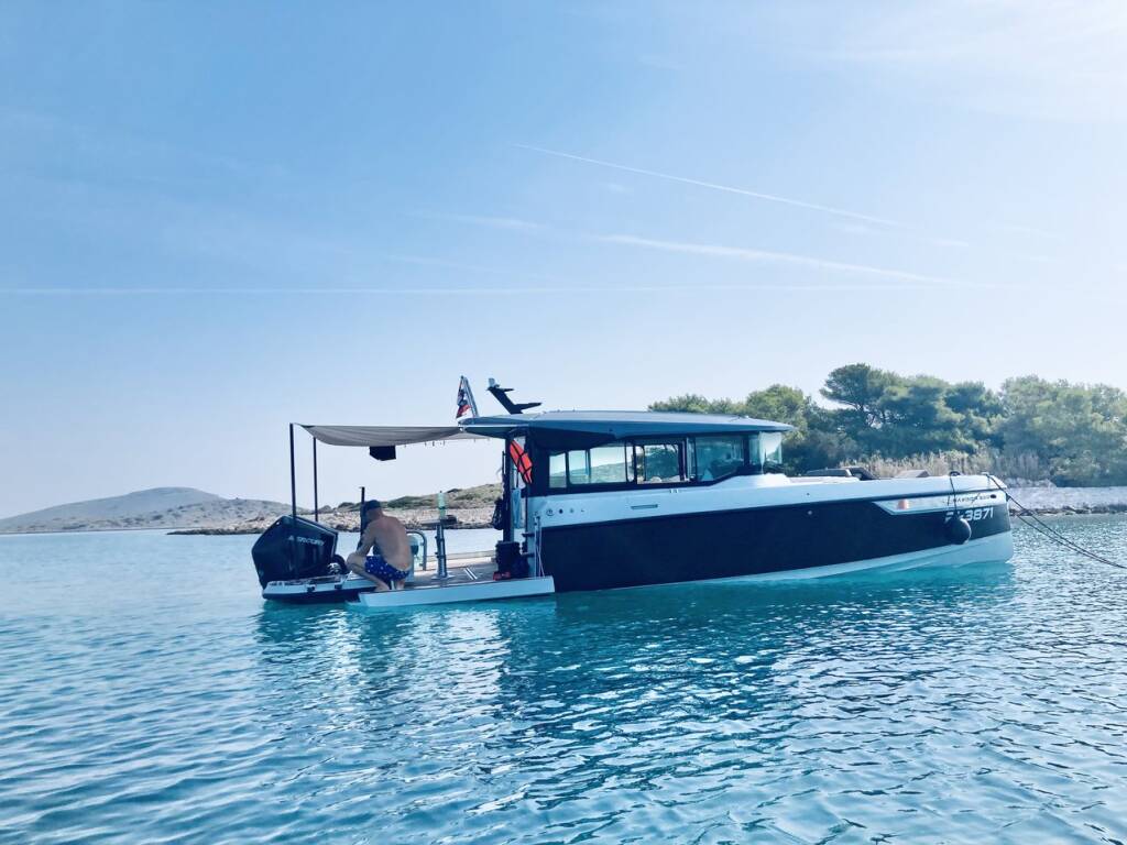 Motorboot Saxdor 320 GTC Olivia
