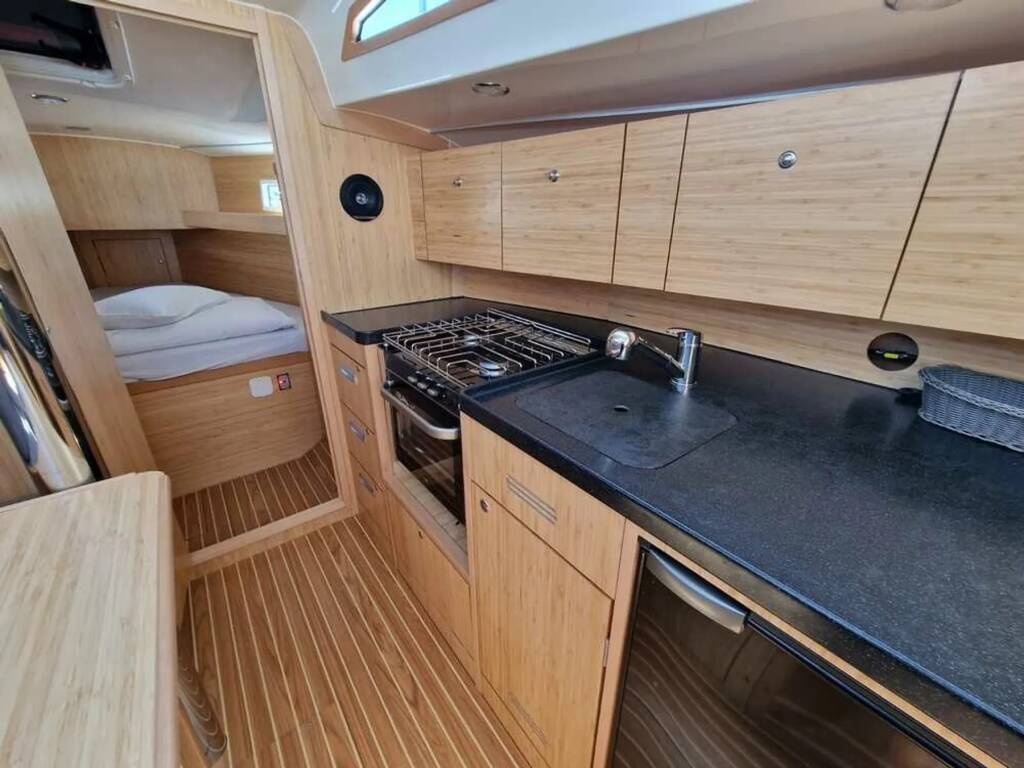 Scandinavia 35 Salt & Wind