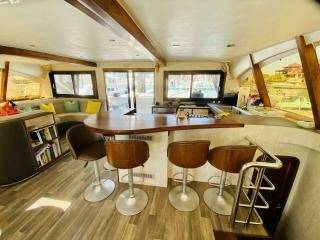 Sea-Tribe DH550 Valerie