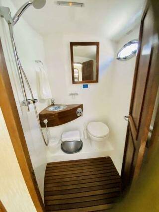 Sea-Tribe DH550 Valerie