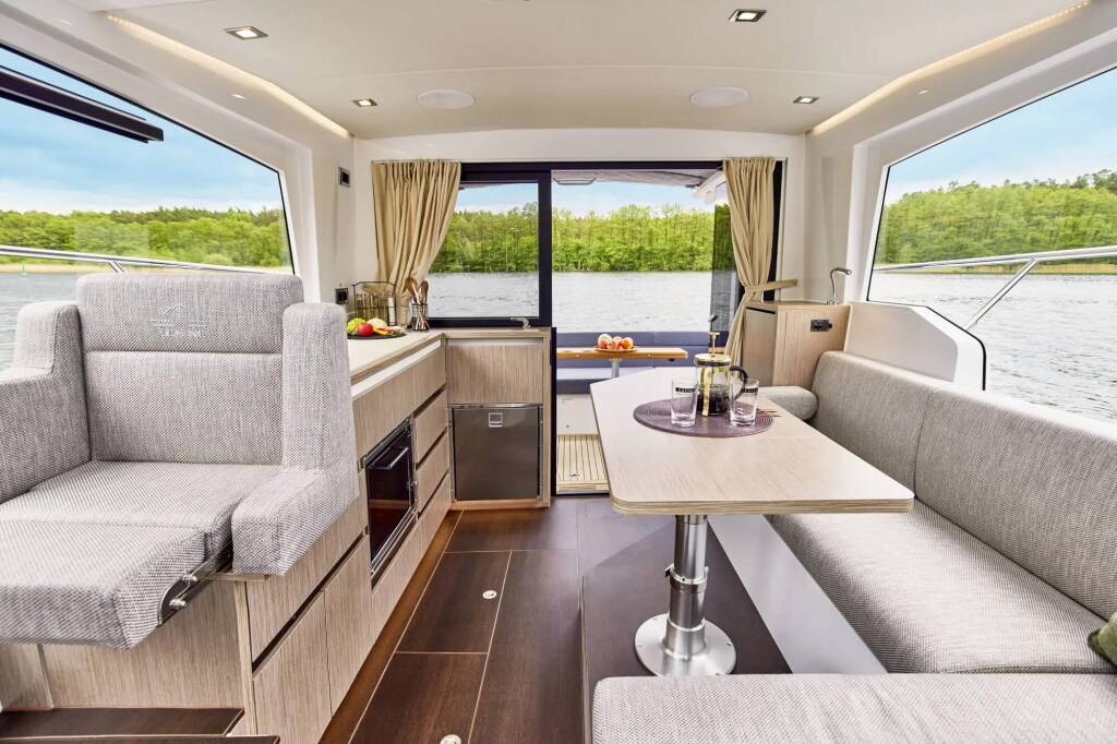 Sealine C335 Min Maity