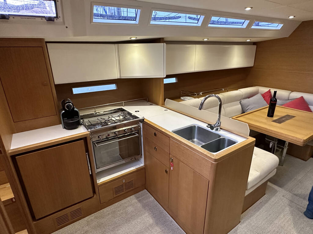 Solaris One 44 Trinity