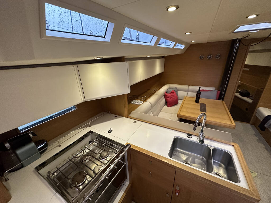 Solaris One 44 Trinity