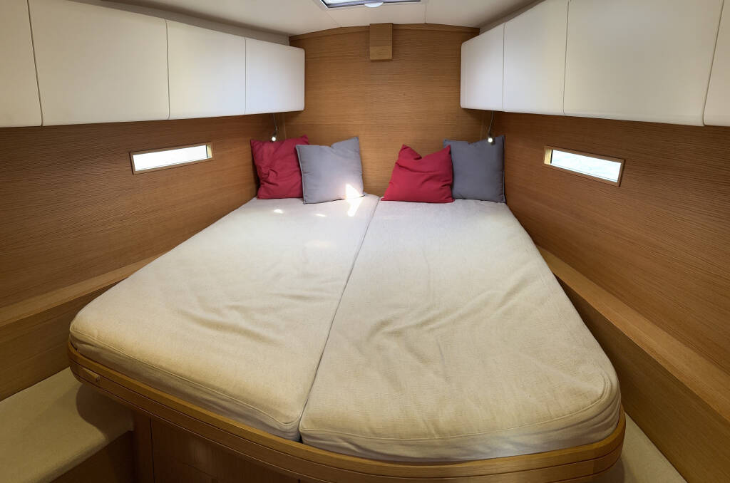 Solaris One 44 Trinity