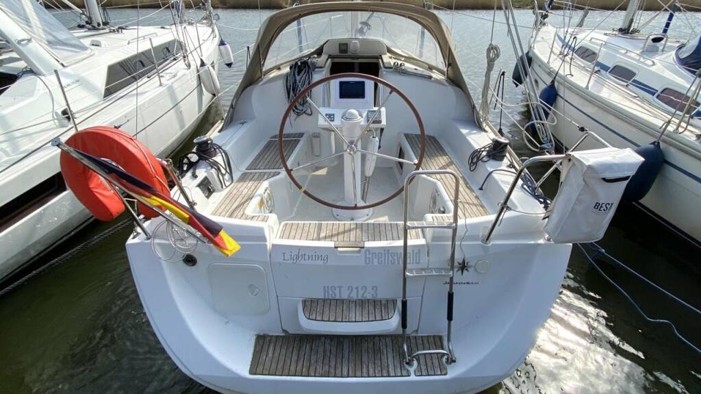 Segelyacht Sun Odyssey 30i Lightning