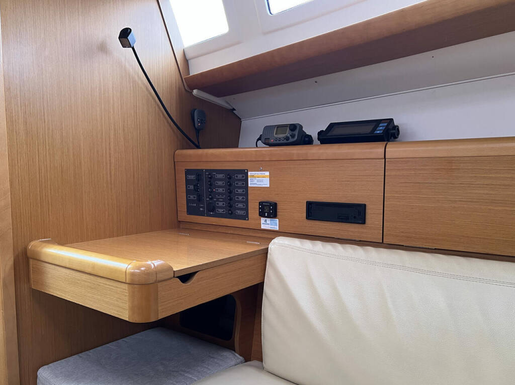 Segelyacht Sun Odyssey 30i Lightning