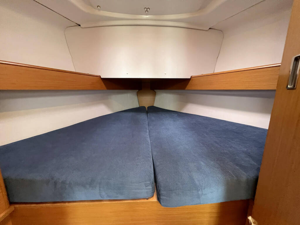 Segelyacht Sun Odyssey 30i Lightning
