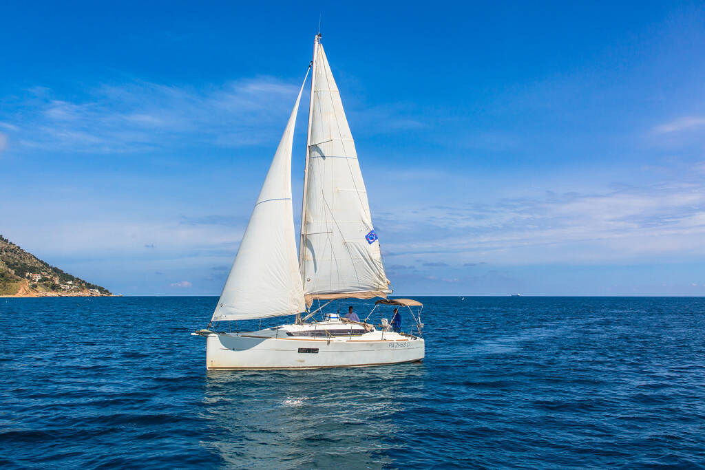 Sun Odyssey 319 Hija del Viento