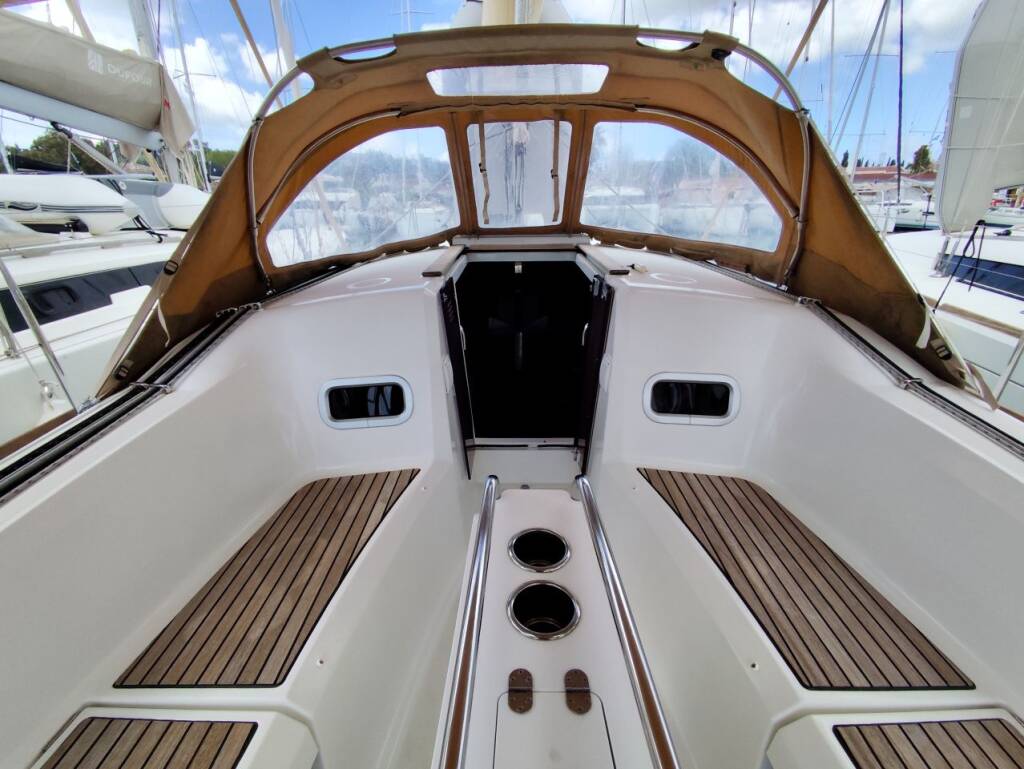 Sun Odyssey 349 LARK