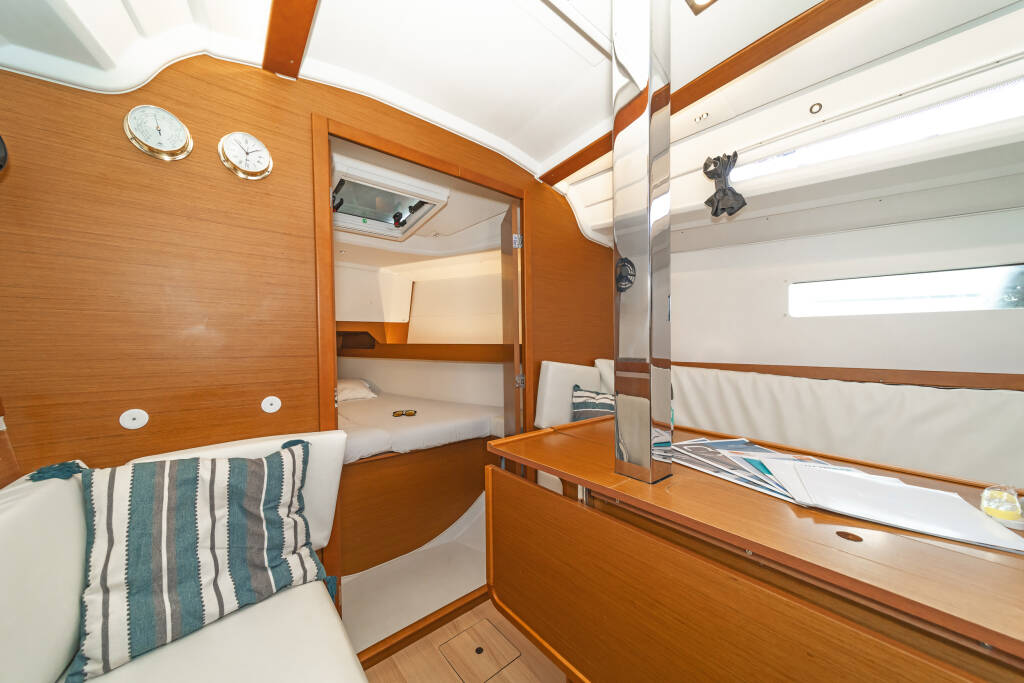 Segelyacht Sun Odyssey 349 Agios Nikolaos