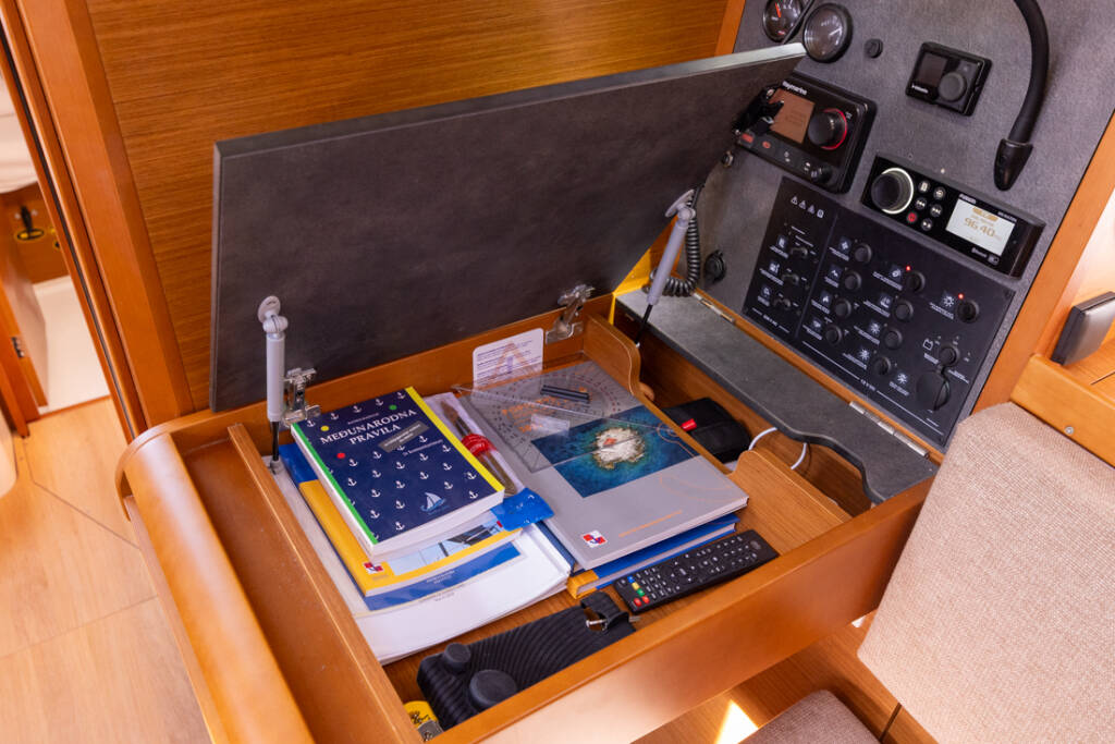 Sun Odyssey 349 Zatara